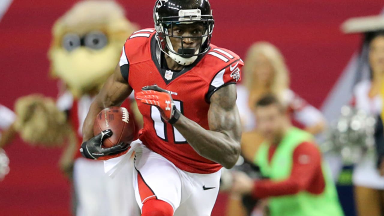 Atlanta Falcons WR Julio Jones gets the best of Arizona Cardinals CB  Patrick Peterson