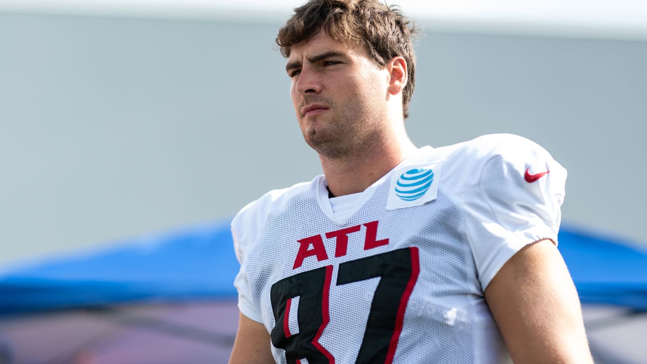 Atlanta Falcons offensive tackle Barry Wesley (69) works during