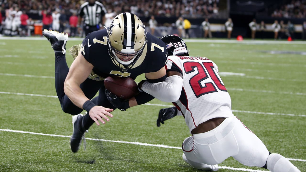 Meet Taysom Hill: The NFL's 28-Year-Old Do-Everything Weapon