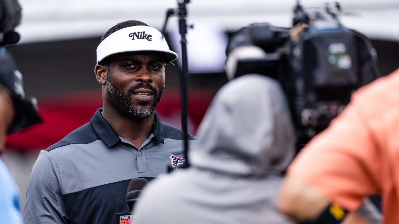 Michael Vick rooting for the Falcons, Sports news, Lewiston Tribune