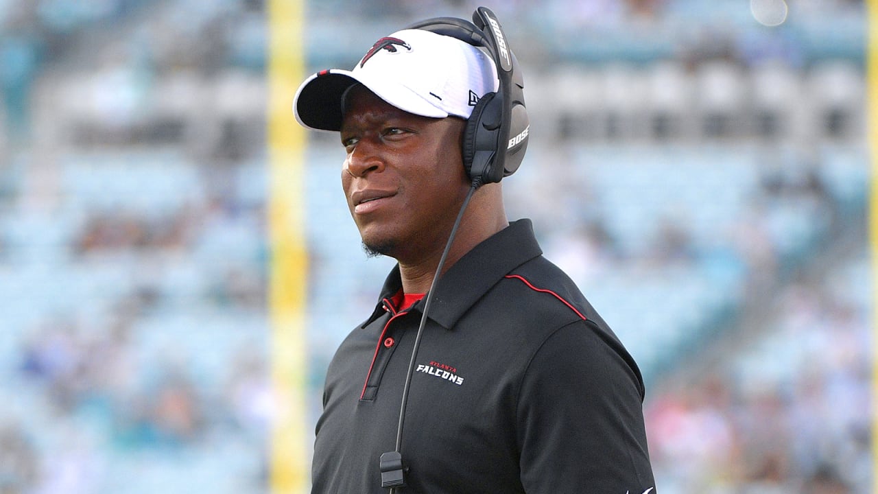 Jaguars coach Urban Meyer eyeing Raheem Morris as DC, per report - Vimarsana News