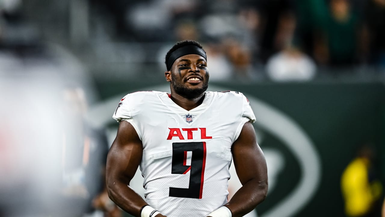 Does Atlanta Falcons LB Lorenzo Carter Need to 'Prove It' In 2022