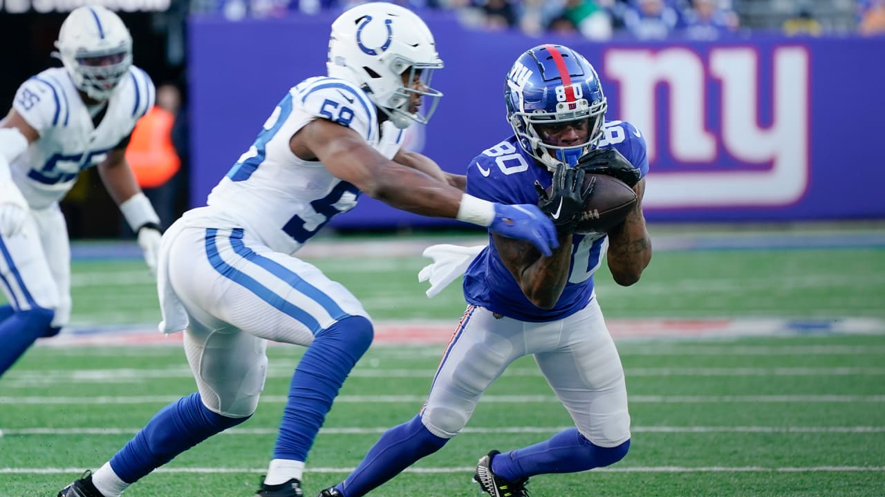 MINNEAPOLIS, MN - DECEMBER 24: New York Giants wide receiver Richie James  (80) catches a pass for a 33-yard gain during the third quarter of a game  between the Minnesota Vikings and