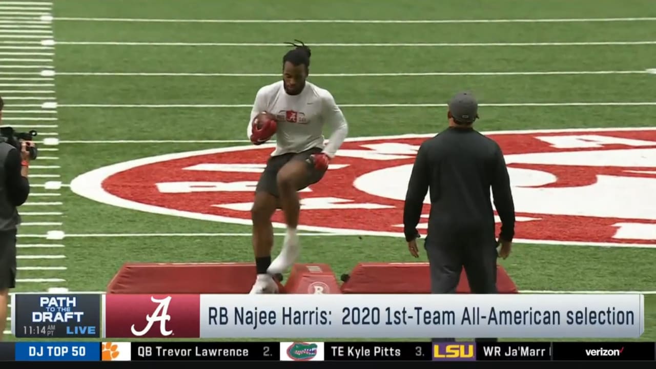 Najee Harris wins Alabama pro day from the sidelines