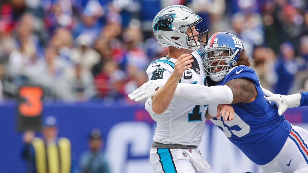 New York Giants Top Carolina Panthers 25-3 - Sports Illustrated New York  Giants News, Analysis and More