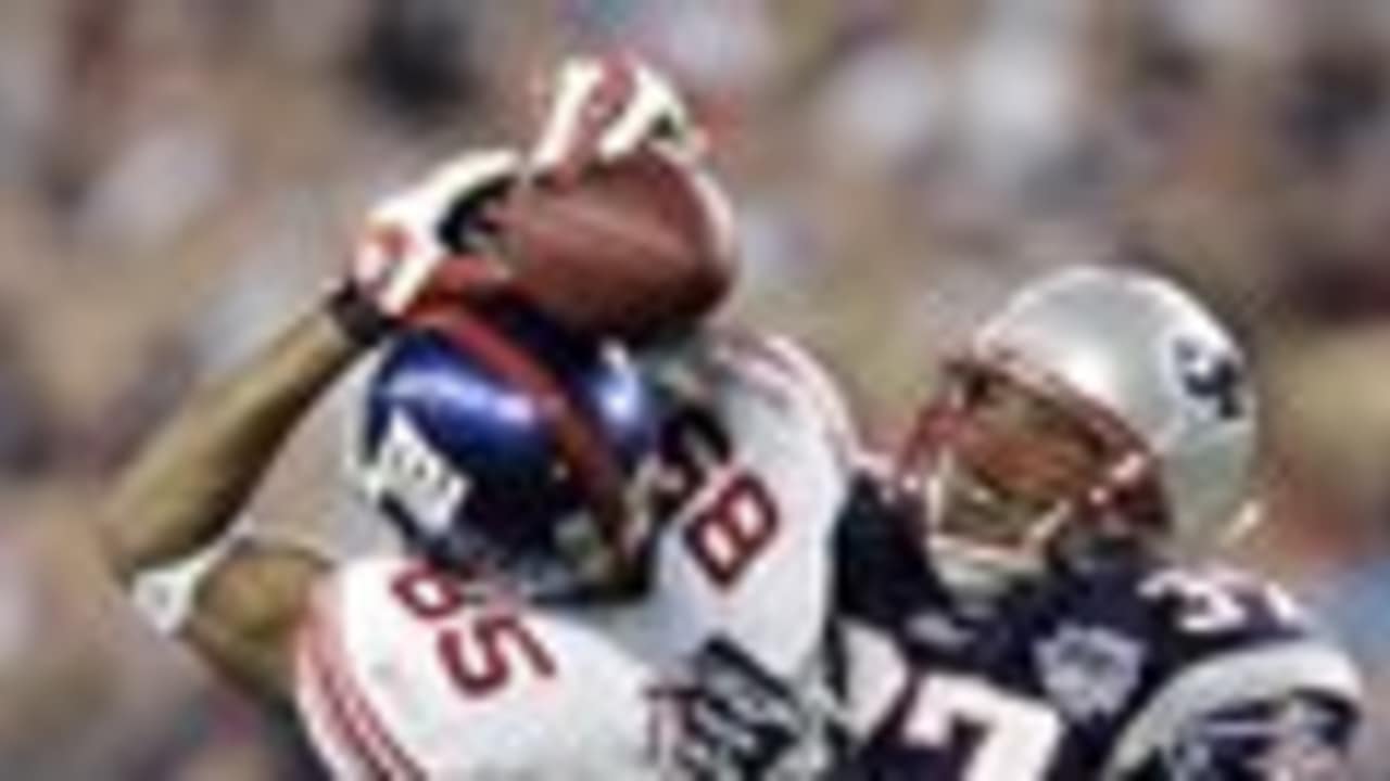 Some interviews after Super Bowl XLII seemed to suggest that Eli Manning  should have been called down before throwing what we now call the David  Tyree catch. Do you agree? Are there