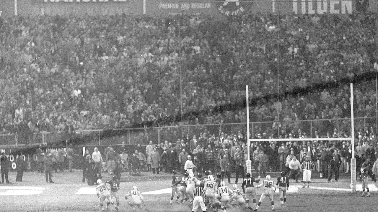 The Greatest Game Ever Played - 1958 NFL Championship Highlights - Colts vs  Giants 