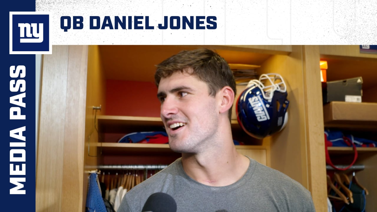 Barstool New York on Instagram: 🚨Daniel Jones reportedly has that dawg in  him after X-rays reveal there indeed is a dog in him.