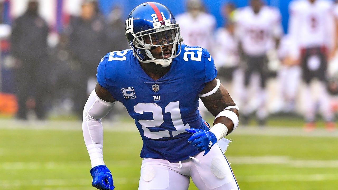 Landon Collins of the New York Giants looks on against the  Ny giants  football, Football outfits, New york giants football