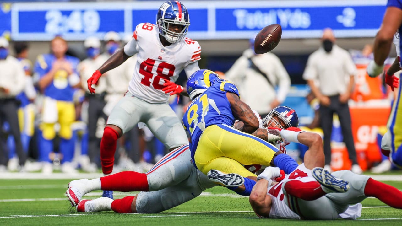 Photos: Giants embarrassed by Rams, lose 51-17