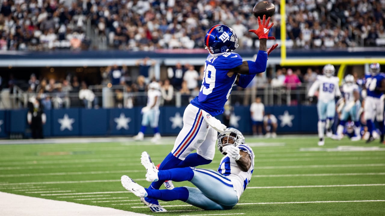 Giants' receiver Kadarius Toney quiet in win over Raiders