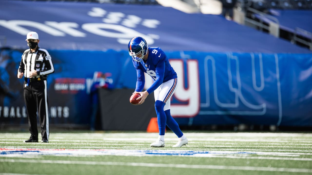 Los Angeles Rams punter Riley Dixon (11) jogs before an NFL