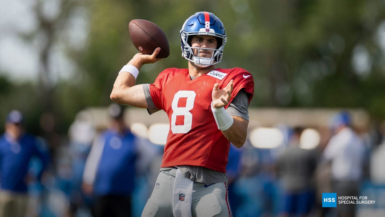 Daniel Jones Jets Swap  New york jets, Football helmets, Football