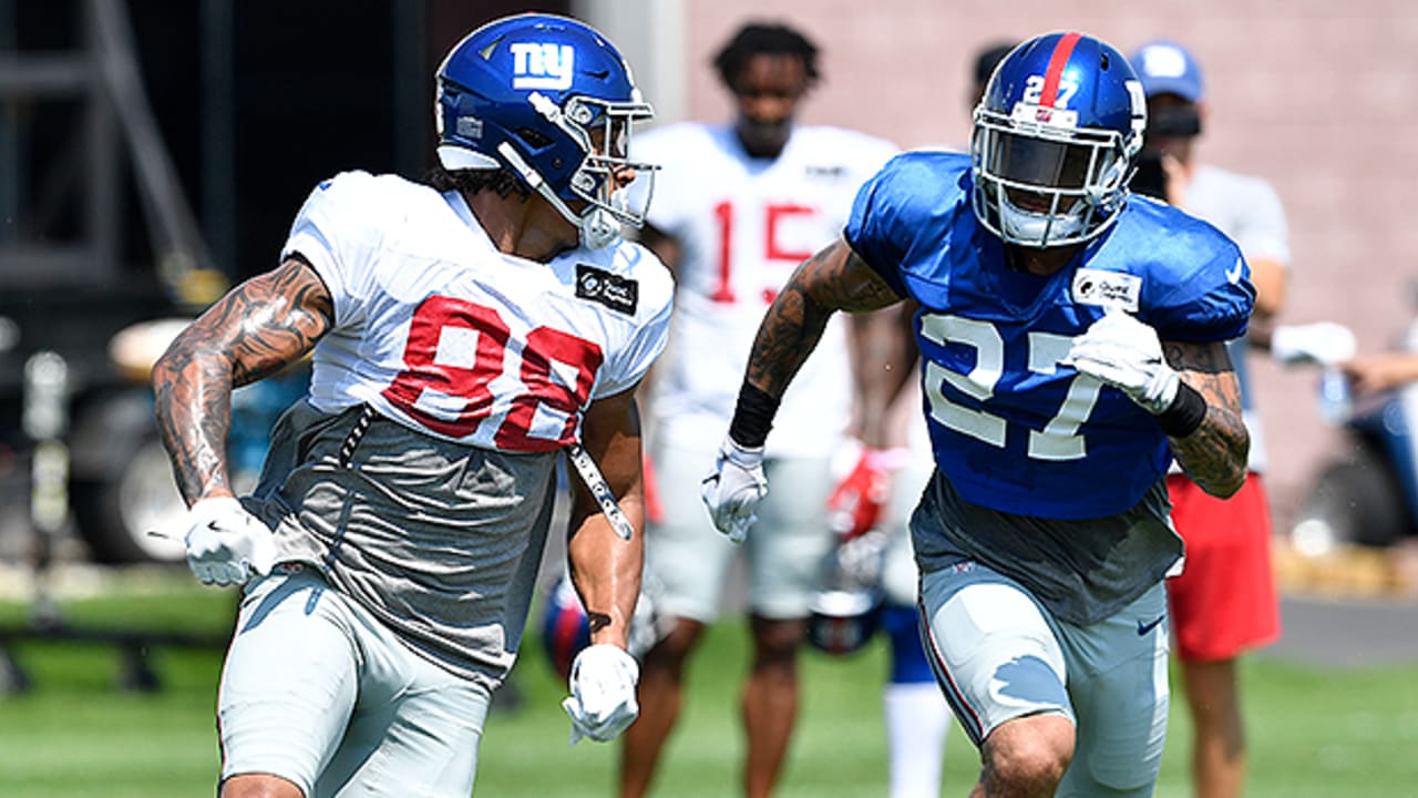 Odell Beckham Jr. Lays Out for Sideline Catch at Stadium Practice