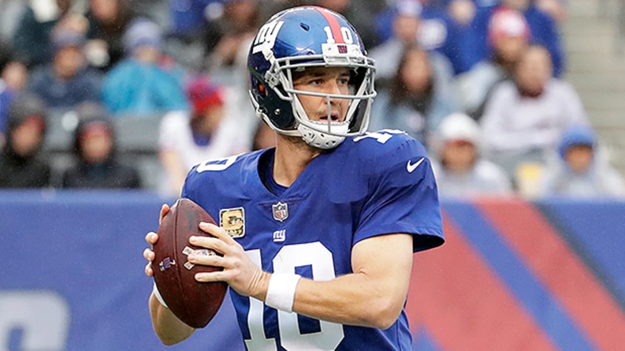 Eli Manning throws his 300th career passing touchdown 