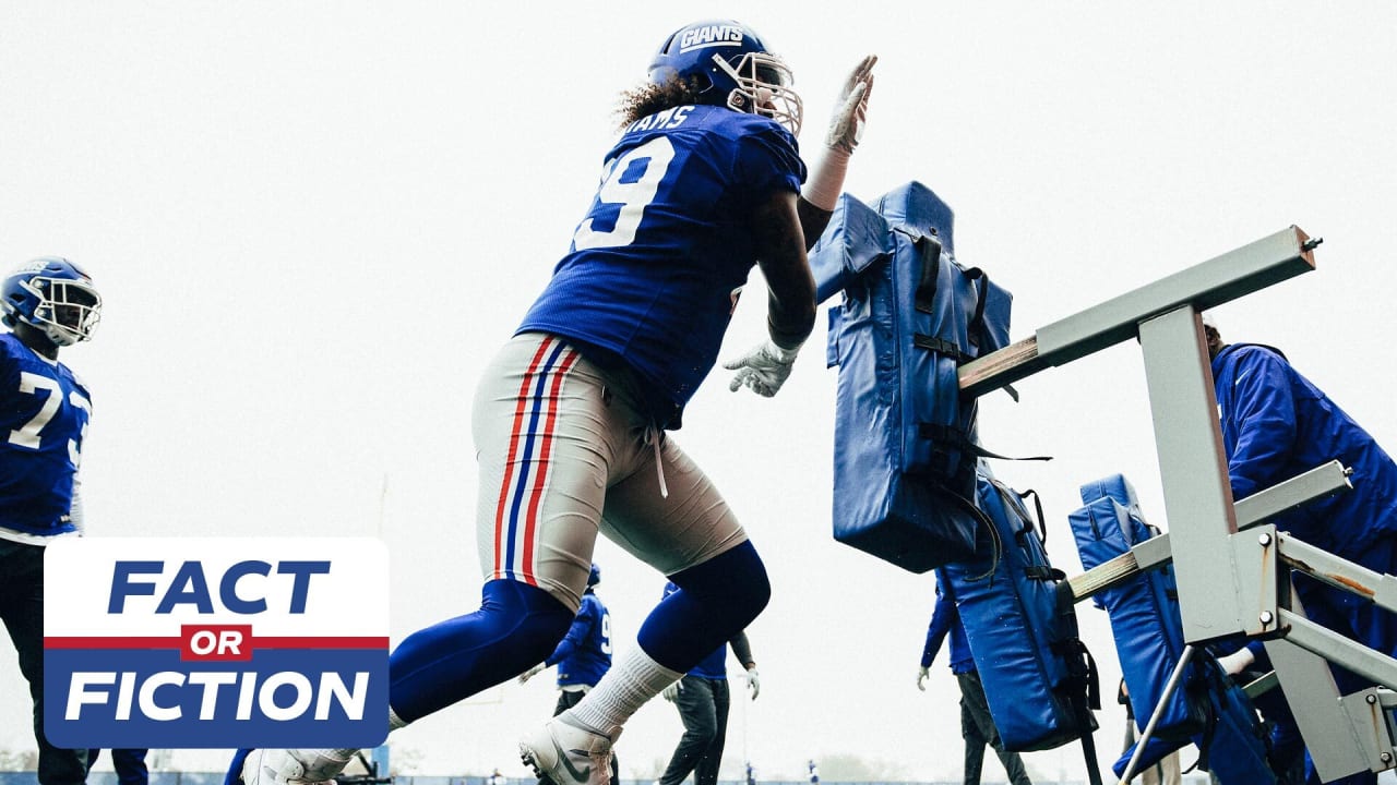 August 16, 2019, New York Giants quarterback Alex Tanney (3) in action  during the NFL preseason game between the Chicago Bears and the New York  Giants at MetLife Stadium in East Rutherford