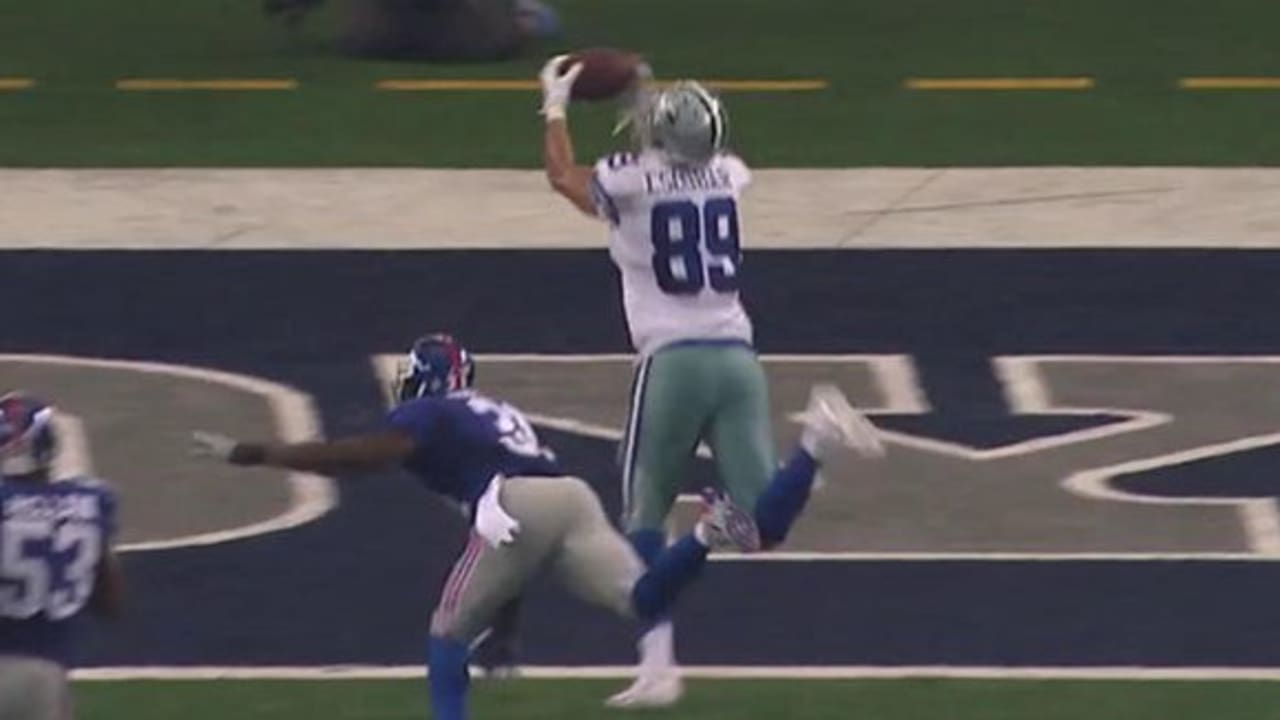 Cowboys Tight End Gavin Escobar Flips Into End Zone for Touchdown,  Celebrates With Bernie Dance (GIFs) 