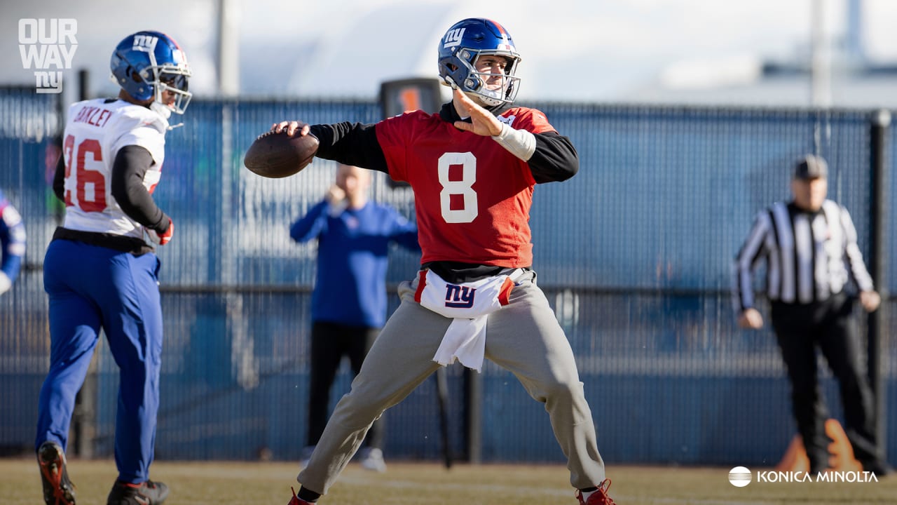 Practice Photos Giants Prep For Eagles