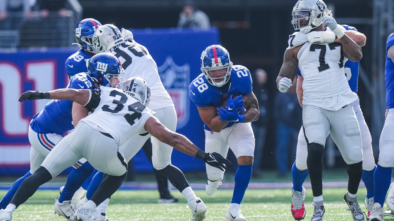 Raiders fall to Giants 23-16, drop to 5-3 on season