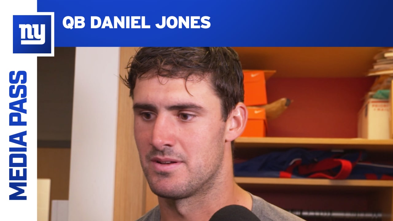 Daniel Jones is so locked in he can't even be bothered to look up from  watching film for his teammate's Instagram live, This is the Loop