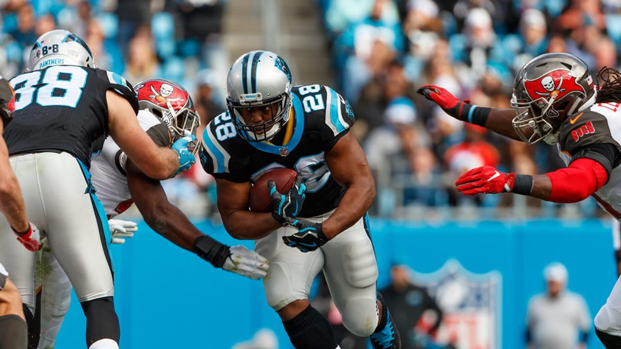 Photos: RB Jonathan Stewart