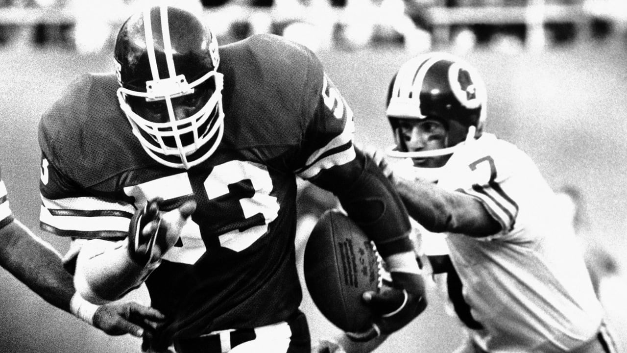 Lawrence Taylor voted as a unanimous choice to NFL 100 Team