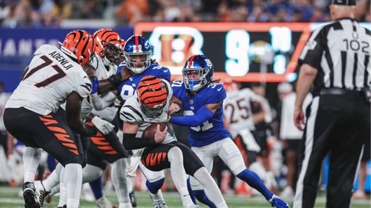 Khalil Dorsey brings down Brandon Allen for sack Giants vs. Bengals