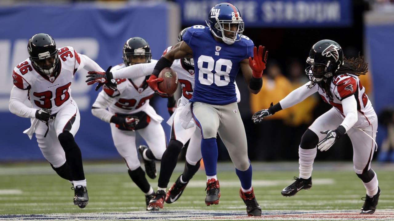 Giants Legends Zak DeOssie & Ahmad Bradshaw at playoff party in