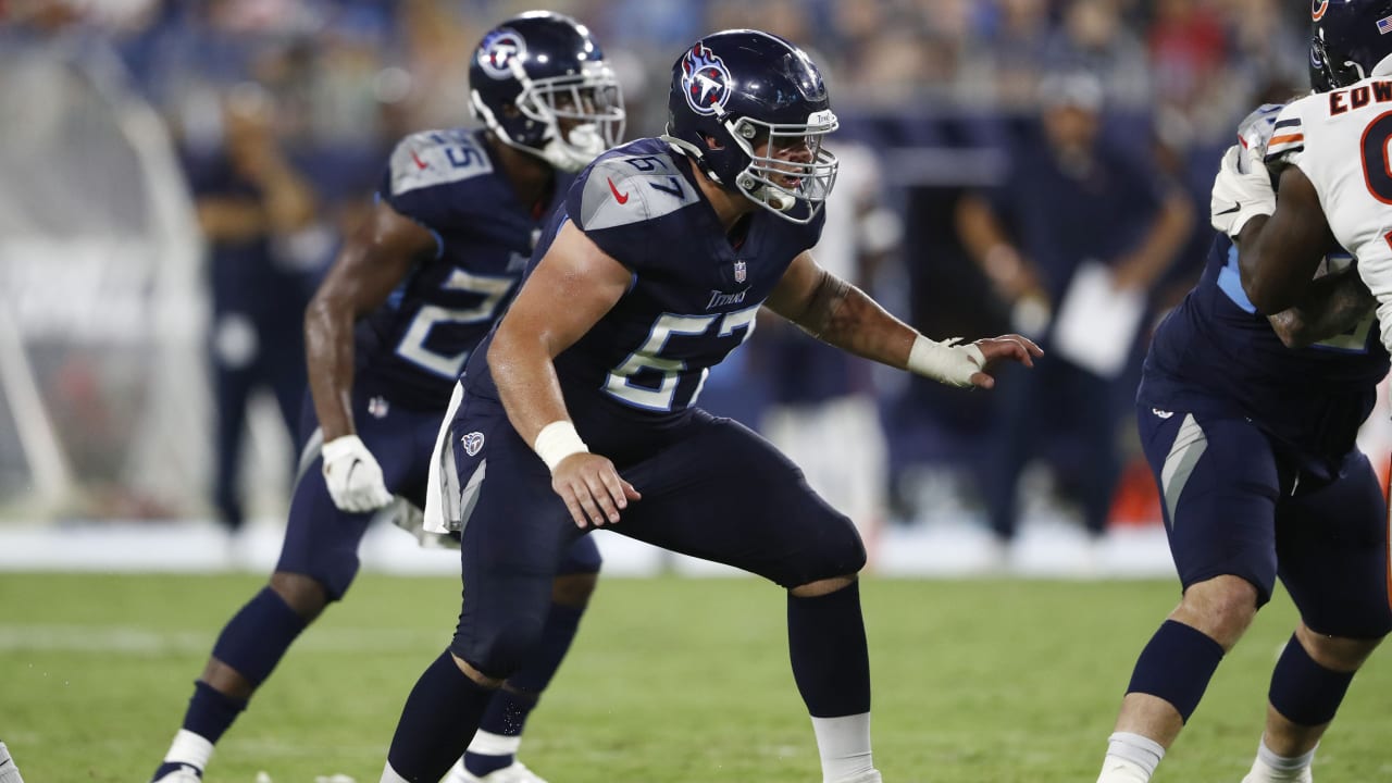 Giants sign OL Cole Banwart to practice squad