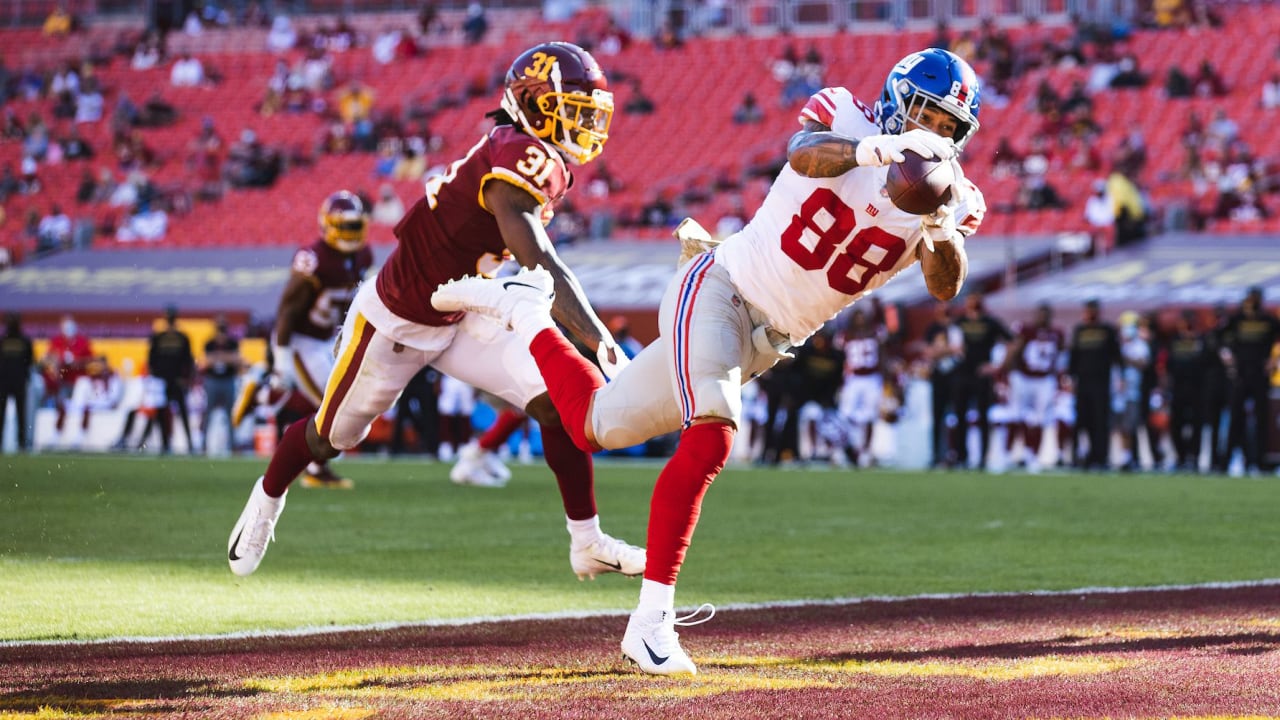 Evan Engram New York Giants v Jordan Whitehead Tampa Bay 2020 Images