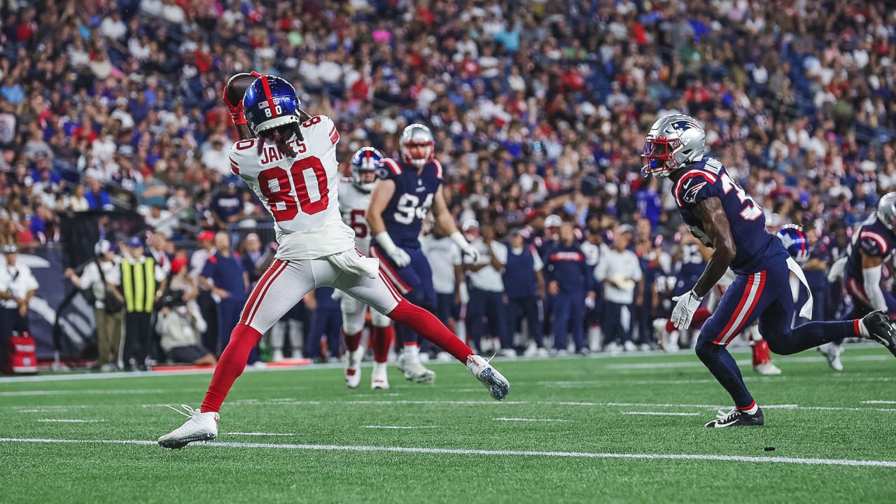 New York Giants wide receiver Richie James' pylon reach nets 2-yard TD