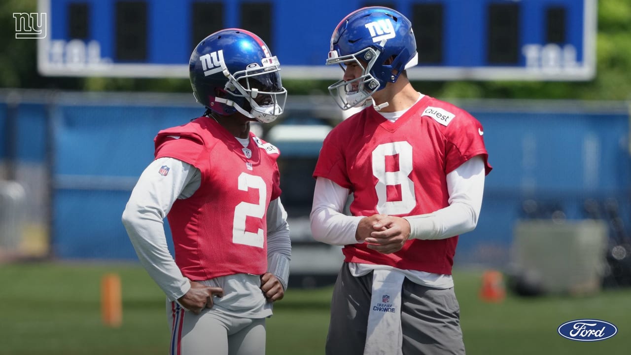 The Giants Need a Change in the Uniform Department, and the Answer Isn't  Far Away - New York Sports Nation