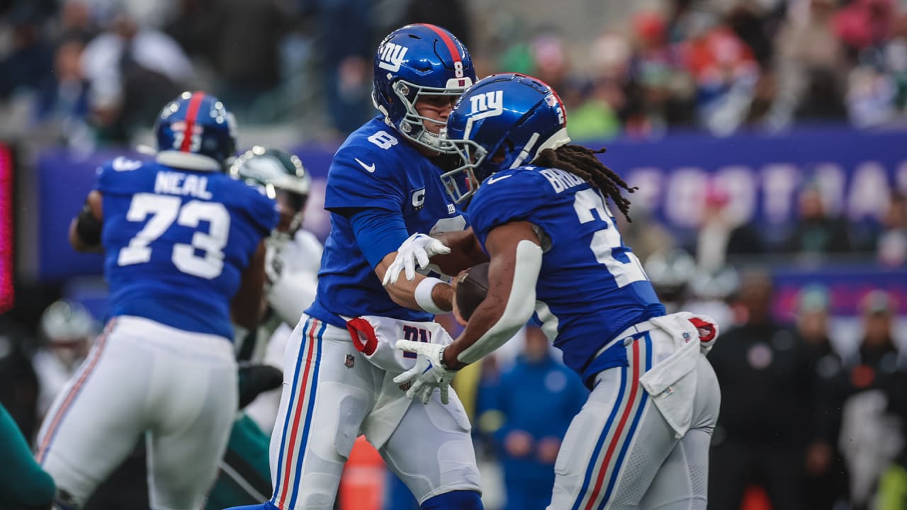 Giants vs. Eagles Preview, Prediction, Injury News Ft. Azeez Ojulari