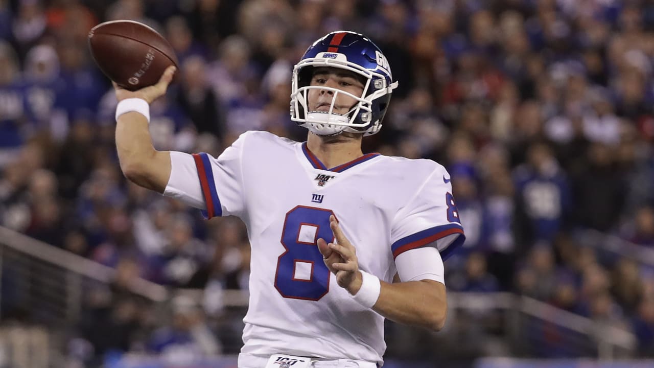 Sales Spike For Giants Rookie QB Daniel Jones Following Hot Debut