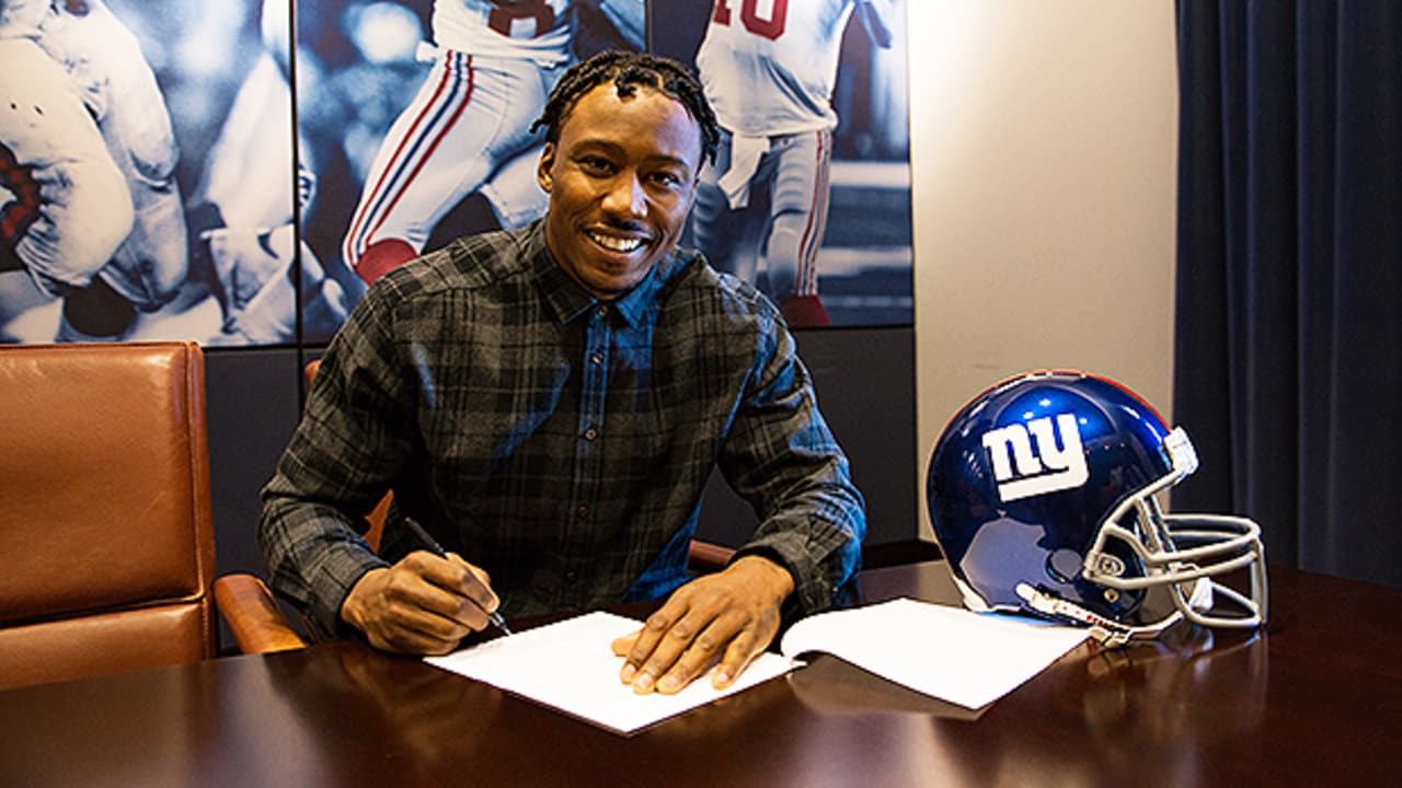 New York Giants sign WR Brandon Marshall