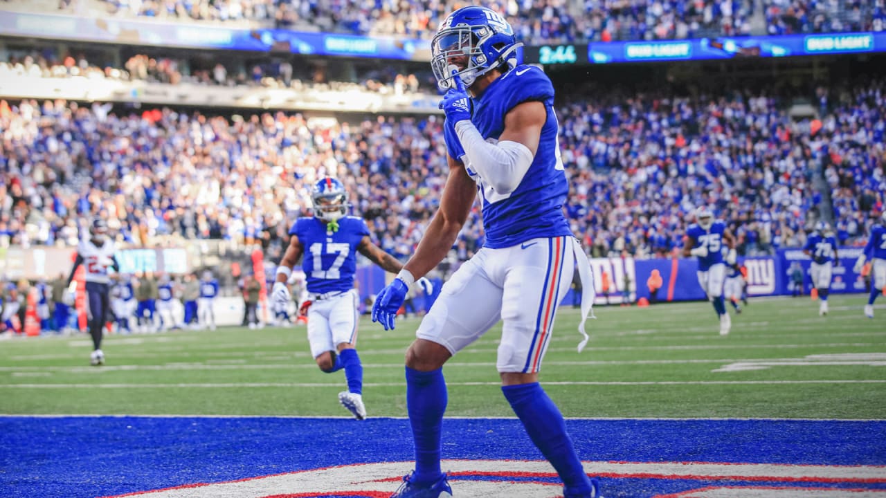 Darius Slayton's TDs highlight strong day for Giants offense