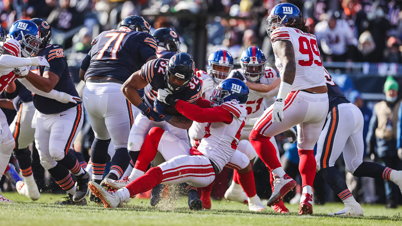 Chicago Bears defensive end Trevis Gipson (99) runs off the field at  halftime of an NFL