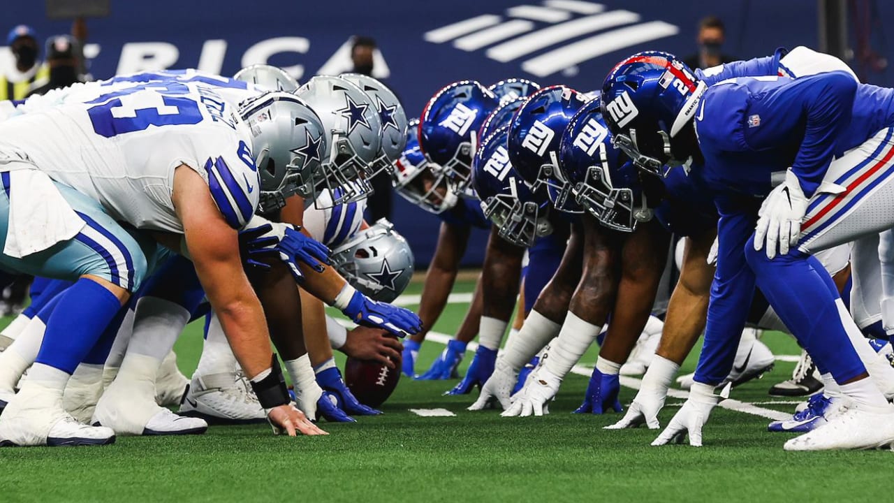 New York Giants defensive end B.J. Hill (95) lines up against the Dallas  Cowboys during the