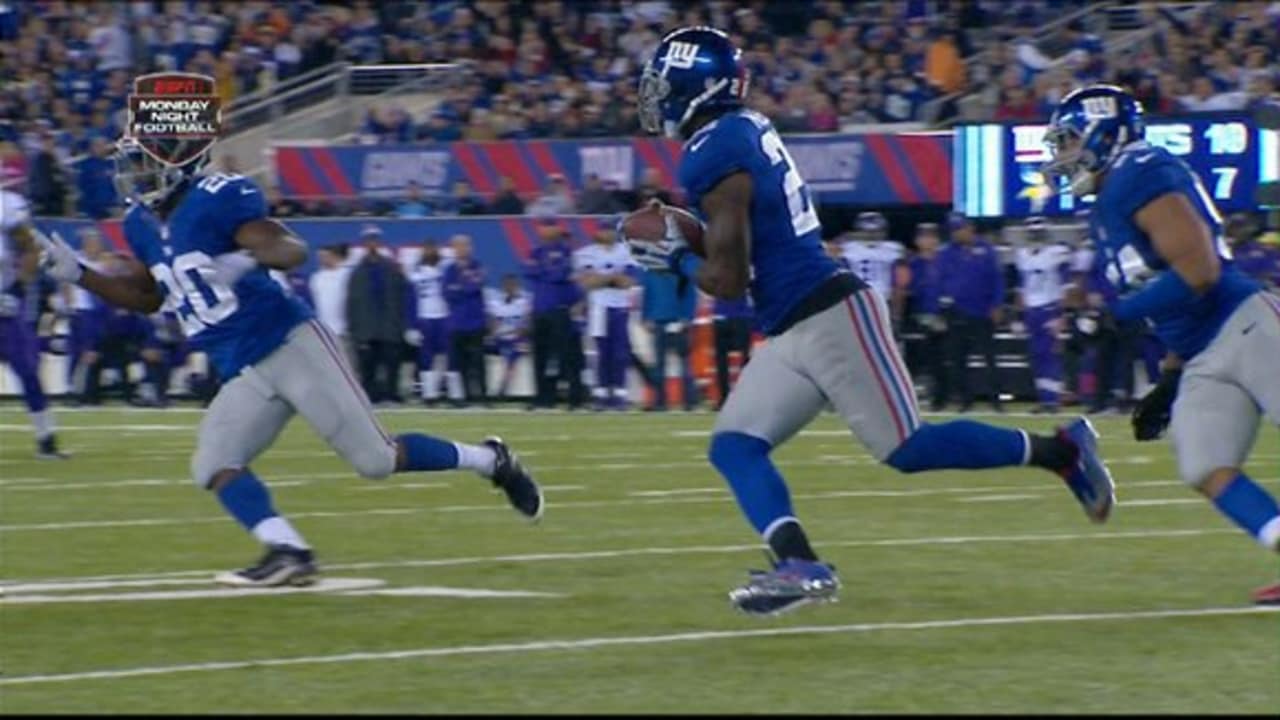 Antrel Rolle intercepts Josh Freeman