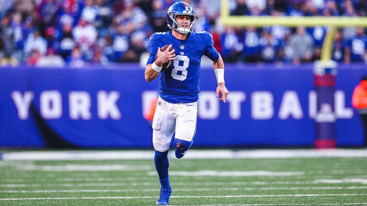 Pro Football Reference on X: Daniel Jones was pressured on 25.1