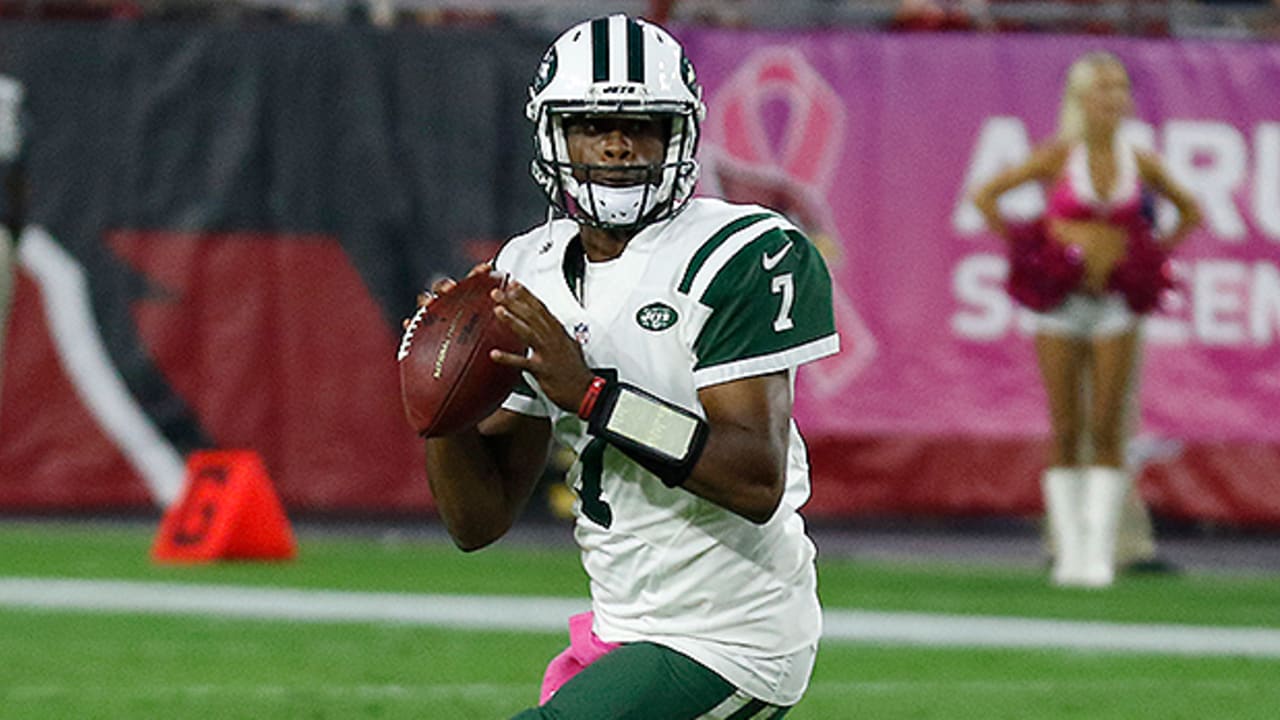 Roundup: Seahawks re-sign QB Geno Smith