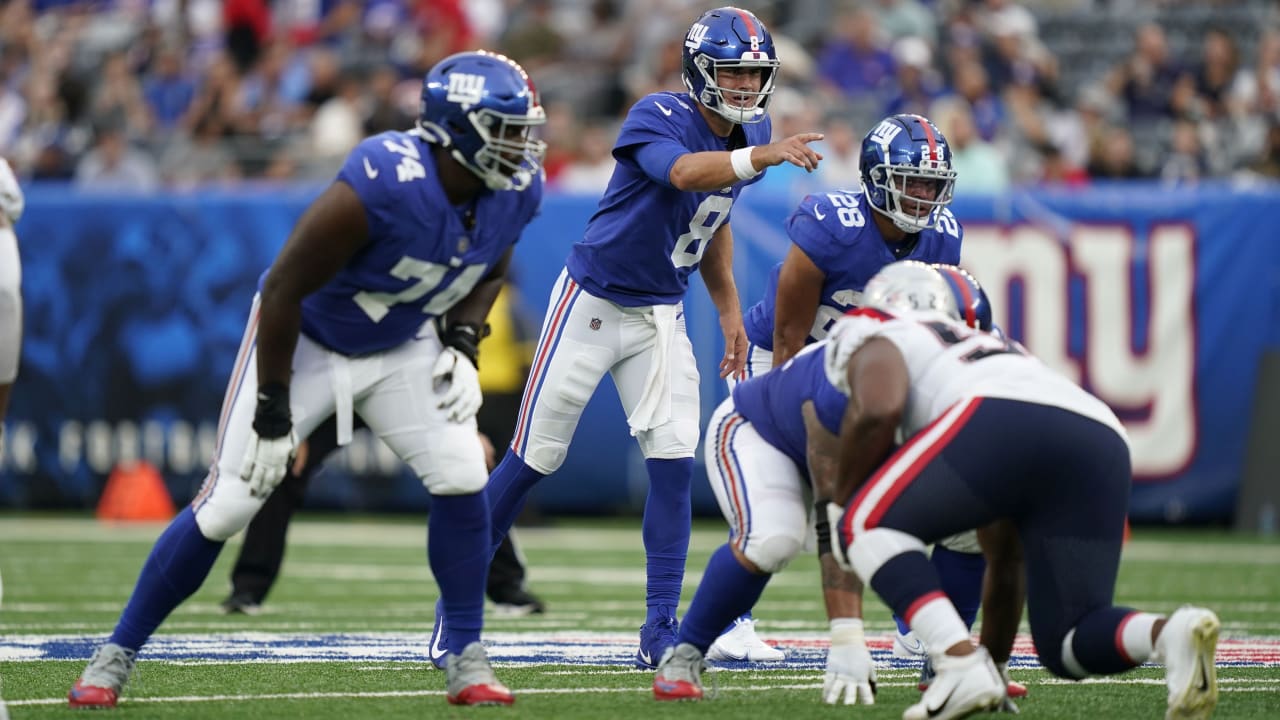 New York Giants running back Sandro Platzgummer (34) warms up during an NFL  preseason football game against the New England Patriots, Sunday, Aug. 29,  2021, in East Rutherford, N.J. (AP Photo/Adam Hunger