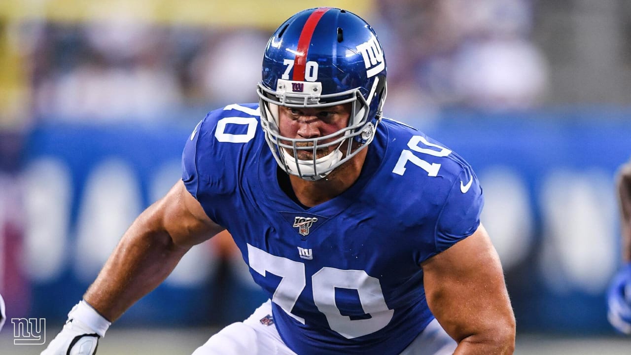 Giants release veteran guard Kevin Zeitler