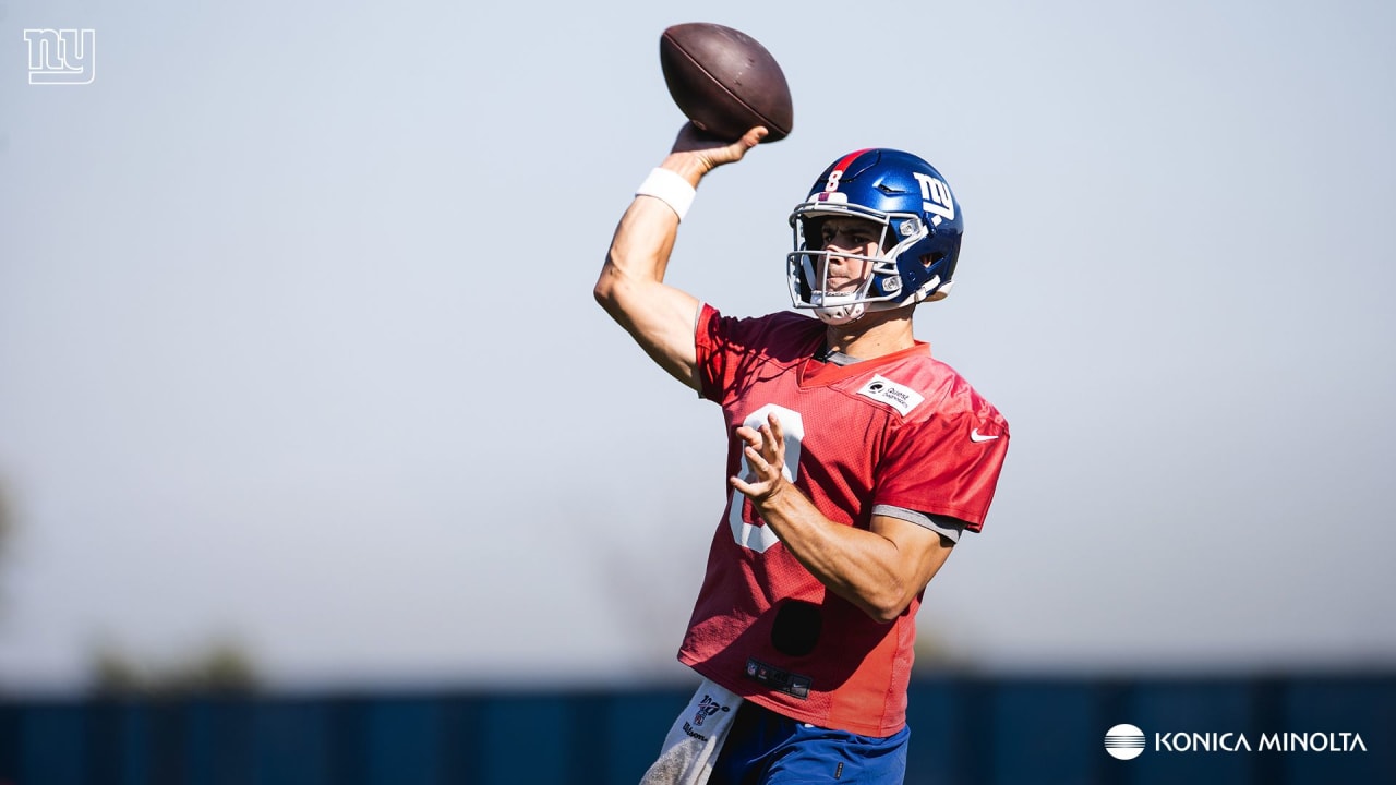 Giants' Daniel Jones dubbed by Bills as 'Baby Josh Allen', per ex-Buffalo  player