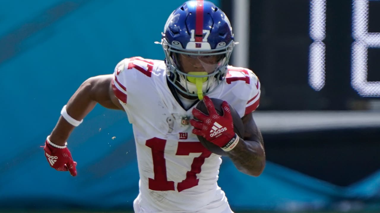 Daniel Jones carries New York Giants to 23-17 victory over Jaguars