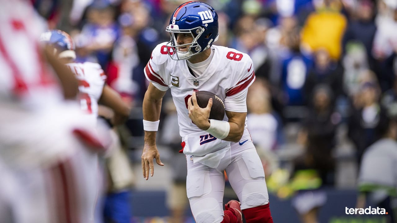 Tiki Barber: Giants' Daniel Jones is 'definitely' a top-10 quarterback