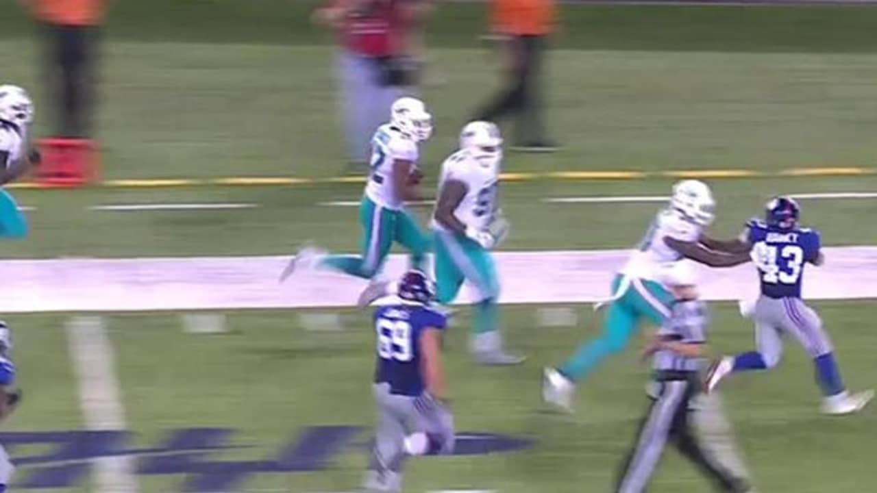 Dolphins Spencer Paysinger picks up Nassib fumble, returns 24 yards