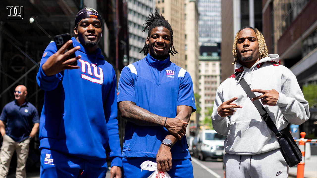 Giants rookies tour New York City