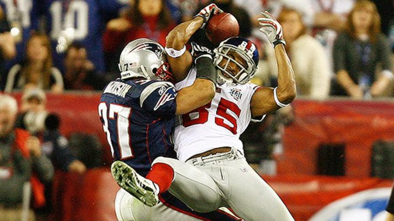 Eli Manning Signed New York Giants Photo: Super Bowl XLII Helmet Catch