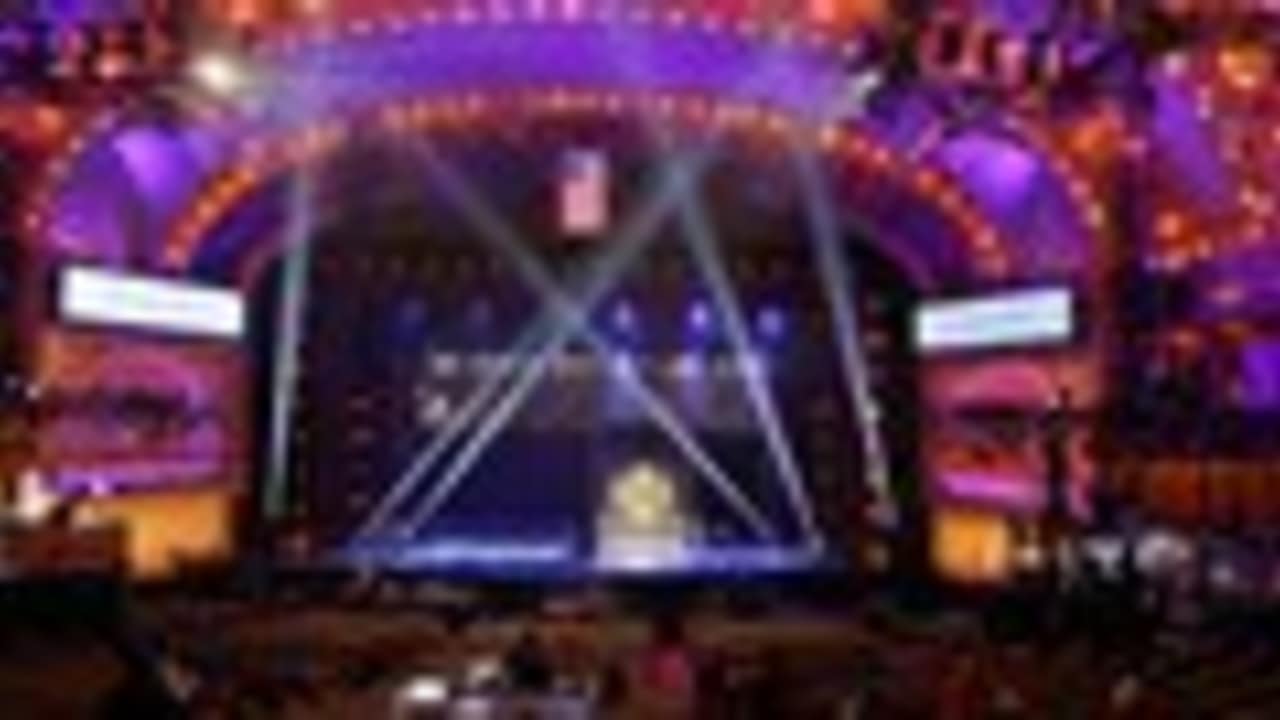 Nfl Draft Volunteers Behind The Scenes Access Revealed - i53n9g7